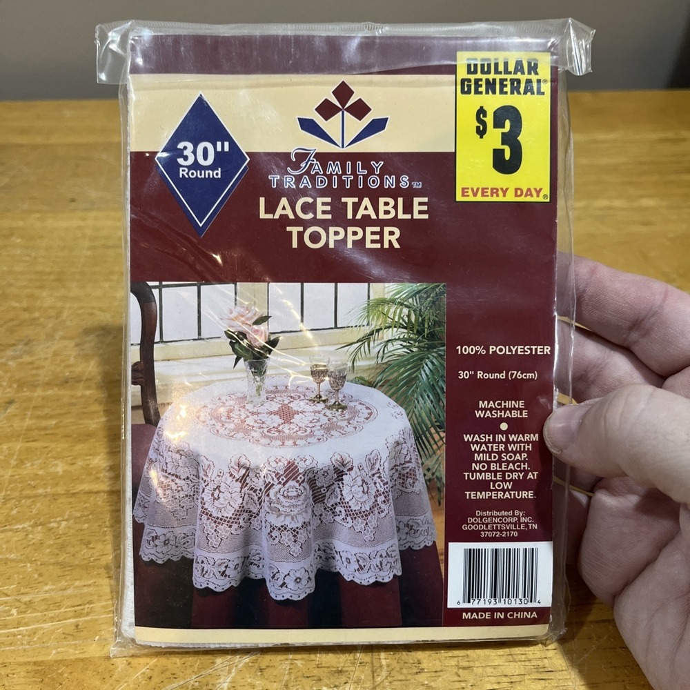Vtg Family Traditions Lace Table Topper‎ 30" Roses Floral